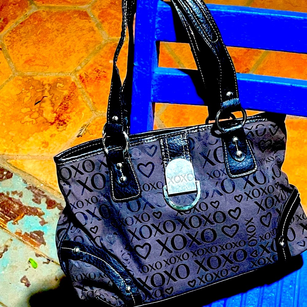 XOXO black signature logo hand shoulder bag